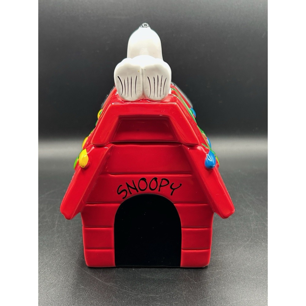 Peanuts 50 Years A Charlie Brown Christmas Snoopy Dog House Treat Jar / Holder